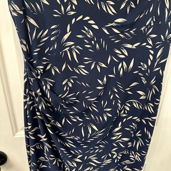 Lauren Ralph Lauren Navy and Cream Leaf Midi Sheath Dress - Picture 2 of 5